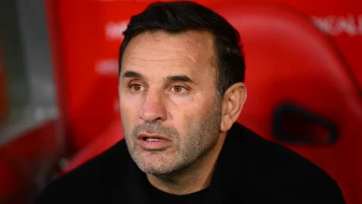 Galatasaray Teknik Direktörü Okan Buruk, Karagümrük maçının ilk yarısında takımın