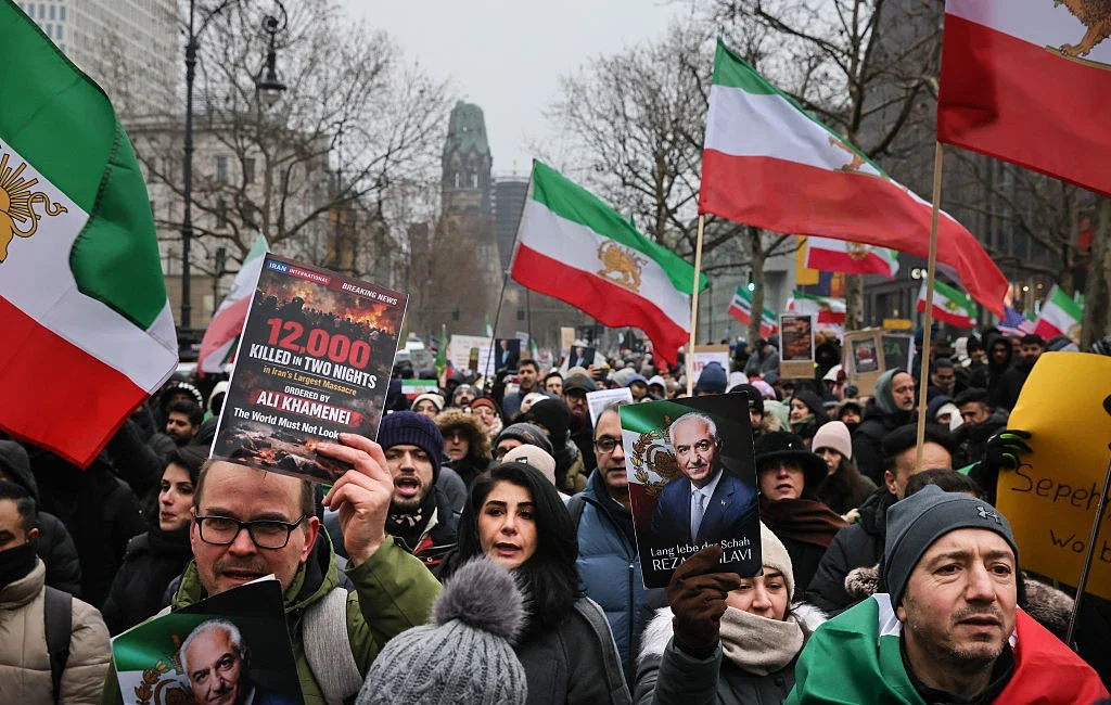 İran’da Pehlevi hanedanı tarihsel hafızada tartışmalı bir yer tutarken, Reza