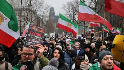 İran’da Pehlevi hanedanı tarihsel hafızada tartışmalı bir yer tutarken, Reza