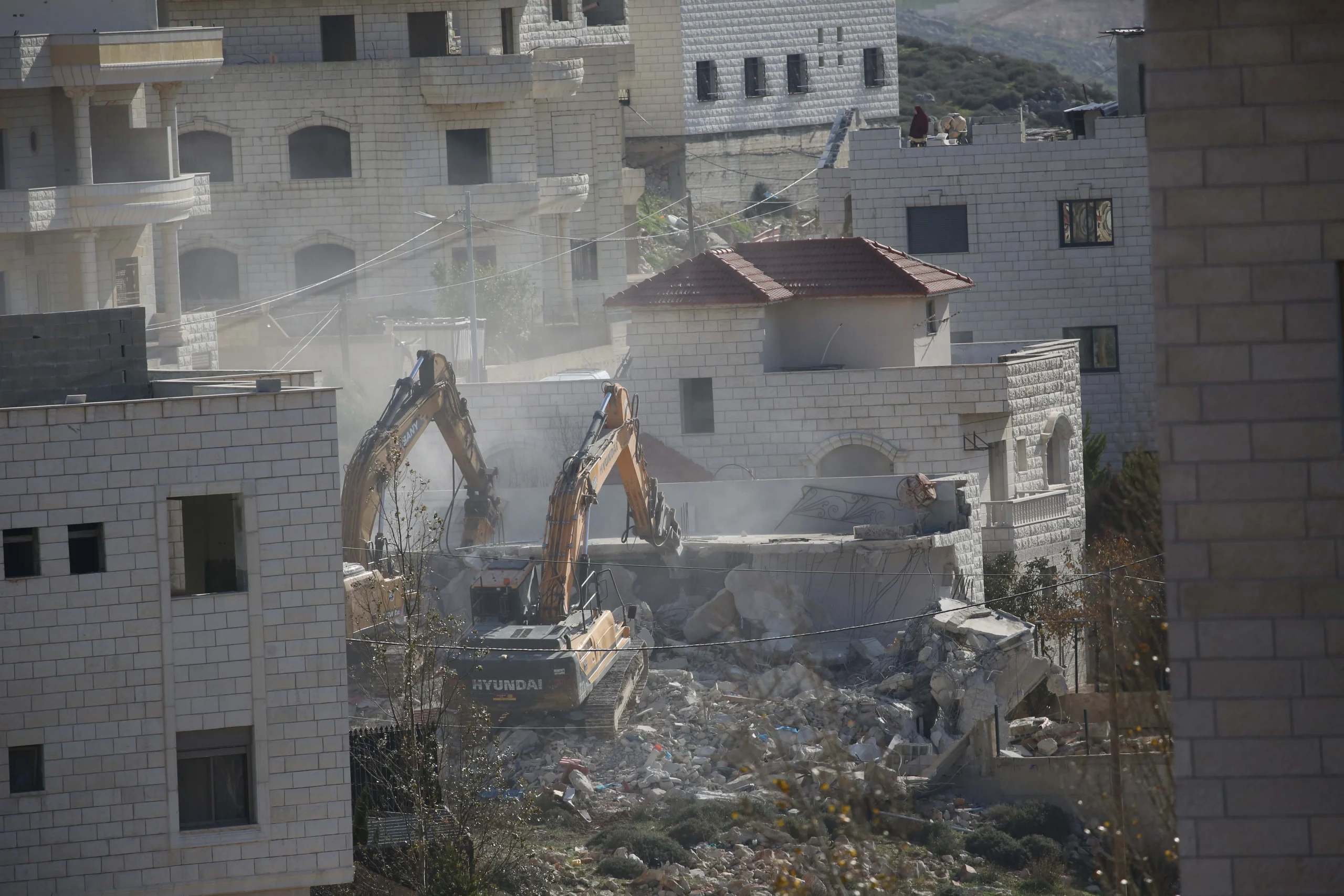 İsrail ordusunun Batı Şeria’nın kuzeyinde gerçekleştirdiği baskında, Filistinlilere ait iki