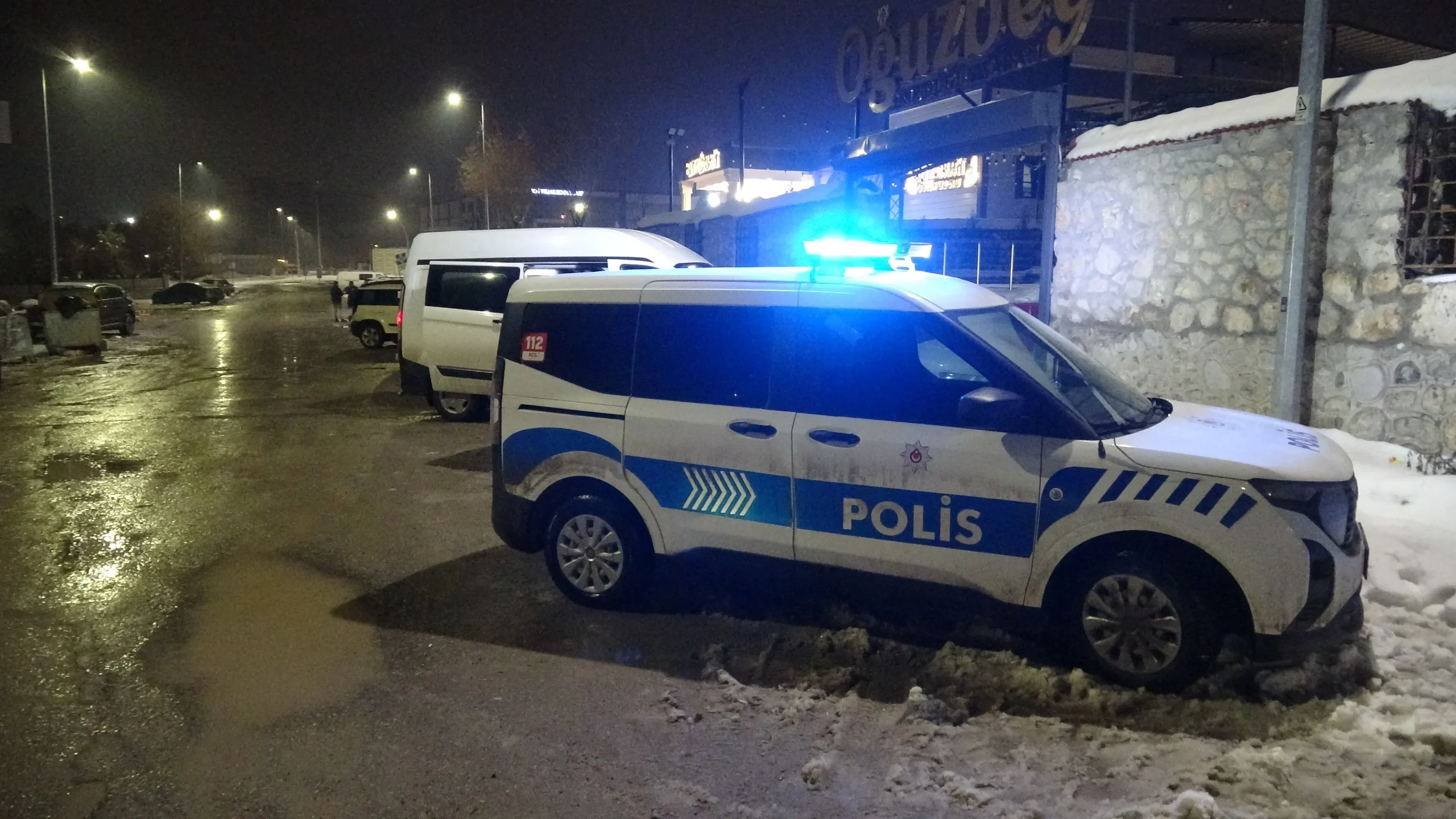 Malatya’da bir düğün salonunda düzenlenen nişan töreninde karbonmonoksit zehirlenmesi vakası