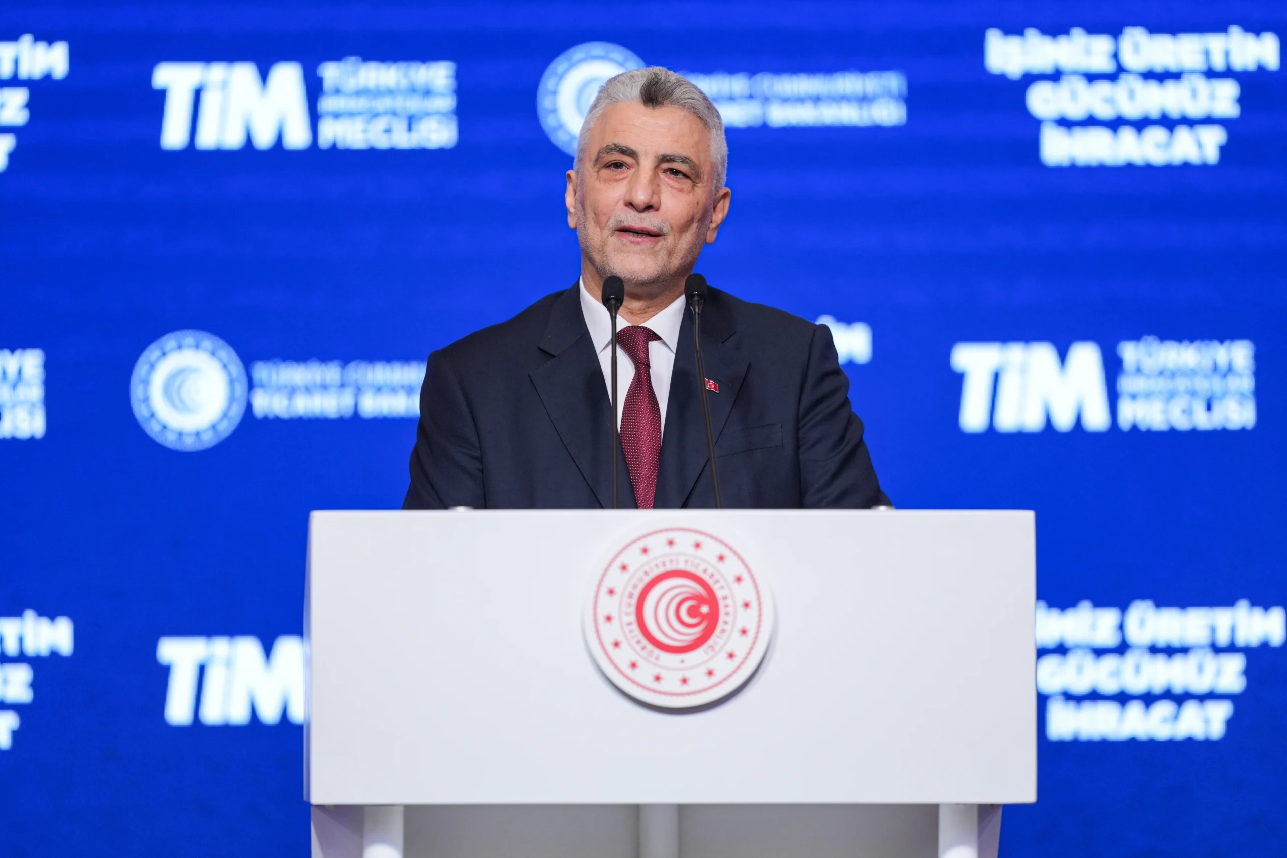 Ticaret Bakanı Ömer Bolat, 2025 yılında mal ve hizmet ihracatında