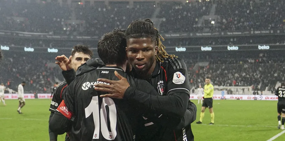 Beşiktaş, Türkiye Kupası’nda Kocaelispor deplasmanında 88. dakikada bulduğu penaltı golüyle