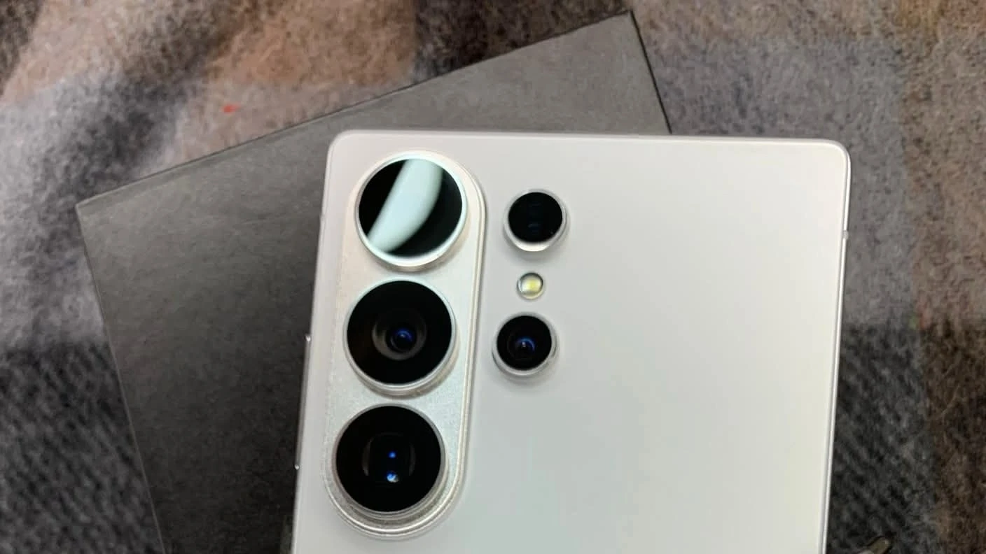 Samsung’un merakla beklenen Galaxy S26 serisi için geri sayım başladı.