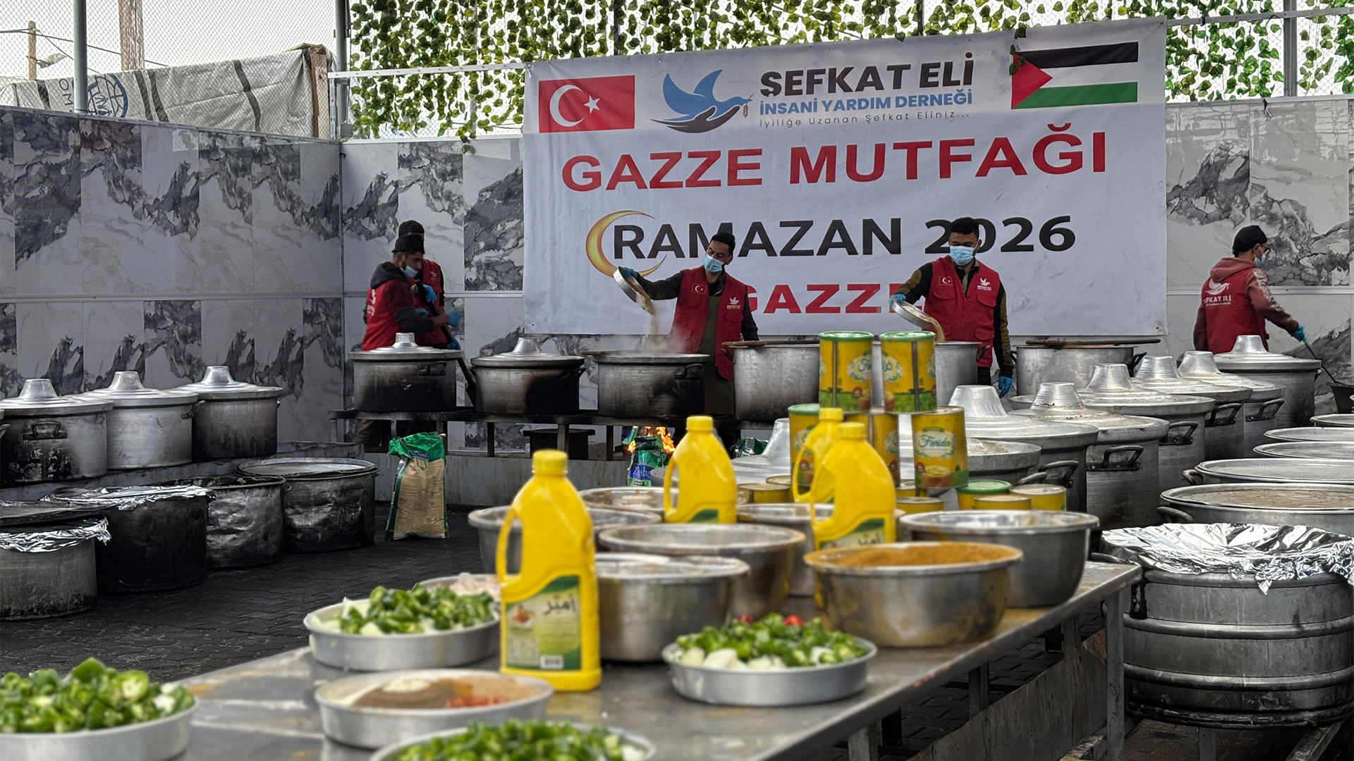 Gazze’de Ramazan, ağır ekonomik kriz gölgesinde başladı; temel gıda fiyatları