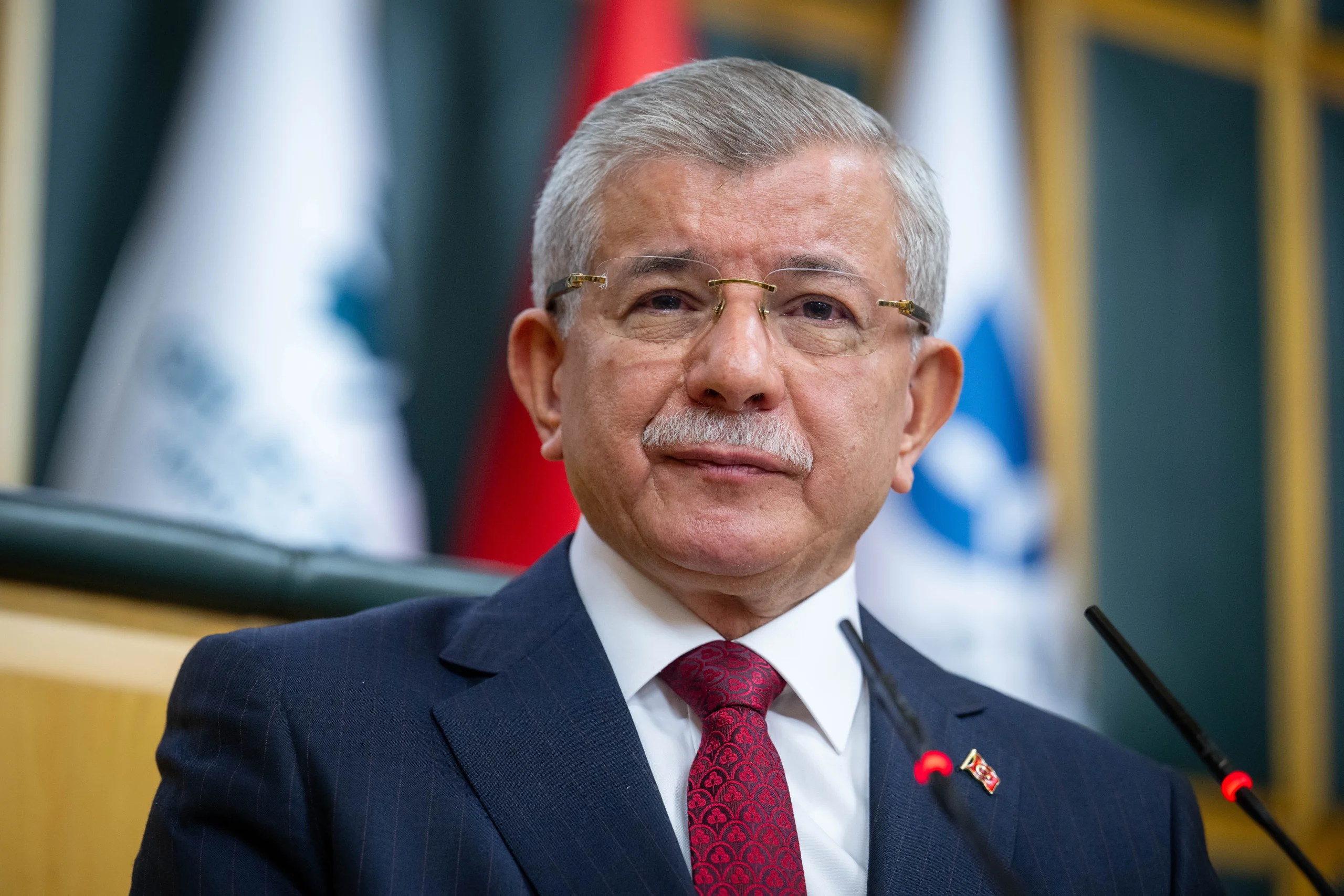 Gelecek Partisi lideri Ahmet Davutoğlu, Jeffrey Epstein belgelerinde adının geçmesine