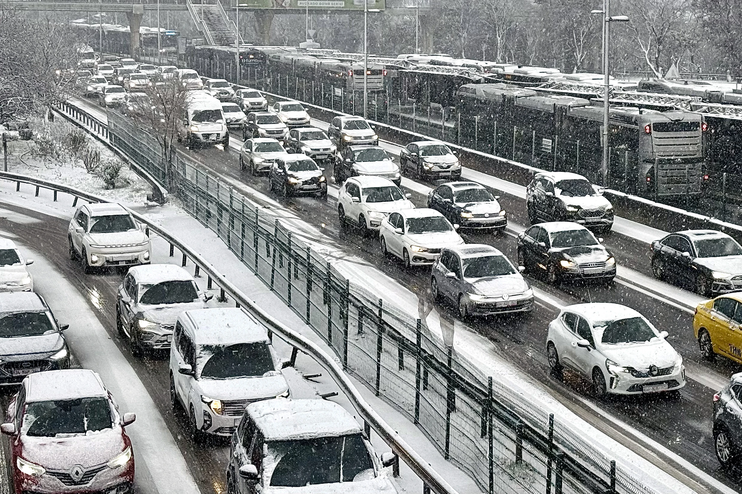 Meteoroloji Genel Müdürlüğü, yurt genelinde etkili olması beklenen kar ve