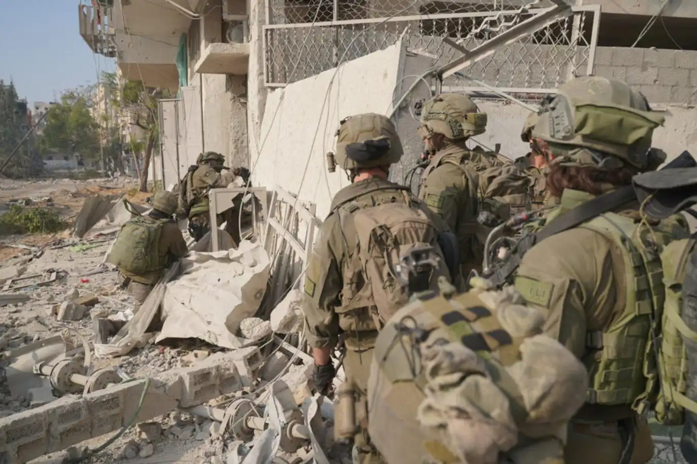 Gazze’de görev yaptığı iddia edilen 112 Türk pasaportlu çifte vatandaşla