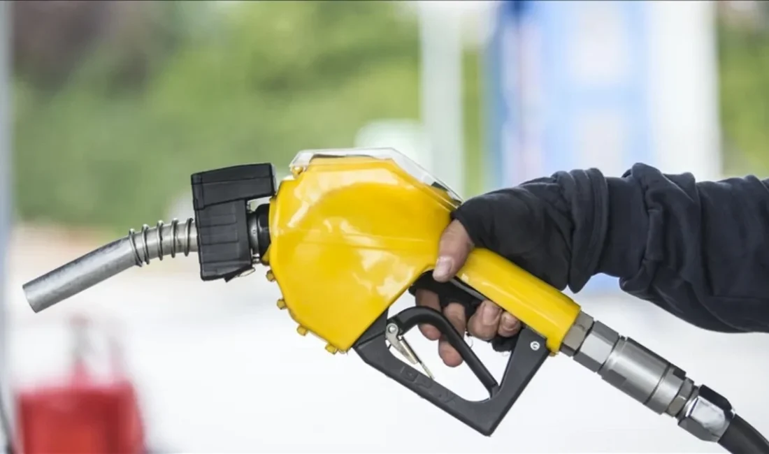 Küresel petrol piyasasında artan jeopolitik riskler, Türkiye’de akaryakıt fiyatlarını yukarı