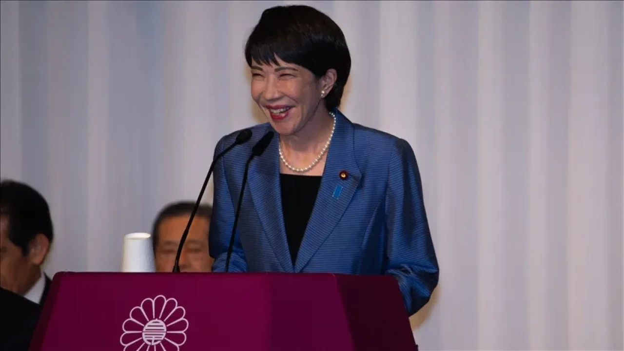 Japonya’da ilk kadın başbakan olan Sanae Takaichi, riskli erken seçim