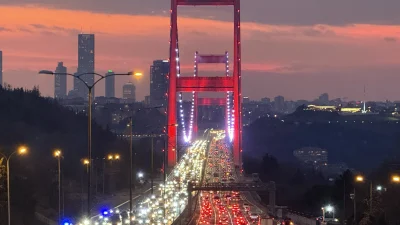 İstanbul’da akşam saatlerinde trafik yoğunluğu yüzde 89’a kadar yükseldi. Avrupa