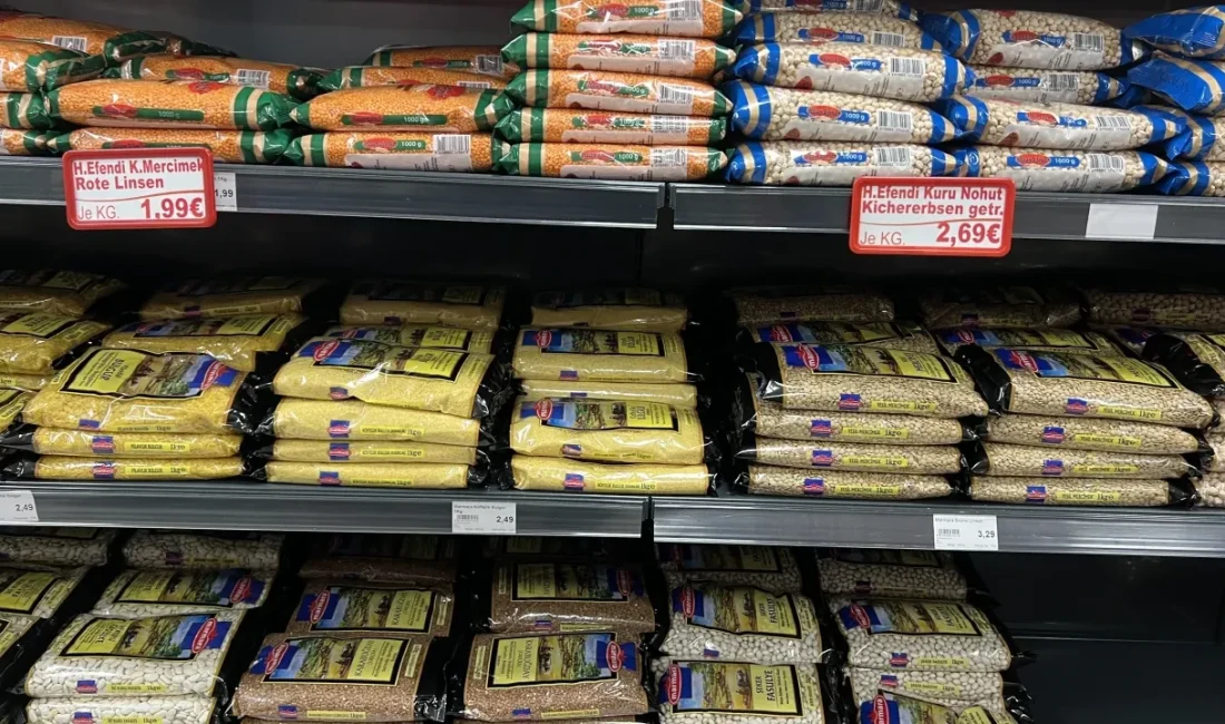 Almanya’daki Türk marketlerinde satılan bazı temel gıda ürünlerinin, Türkiye’ye kıyasla