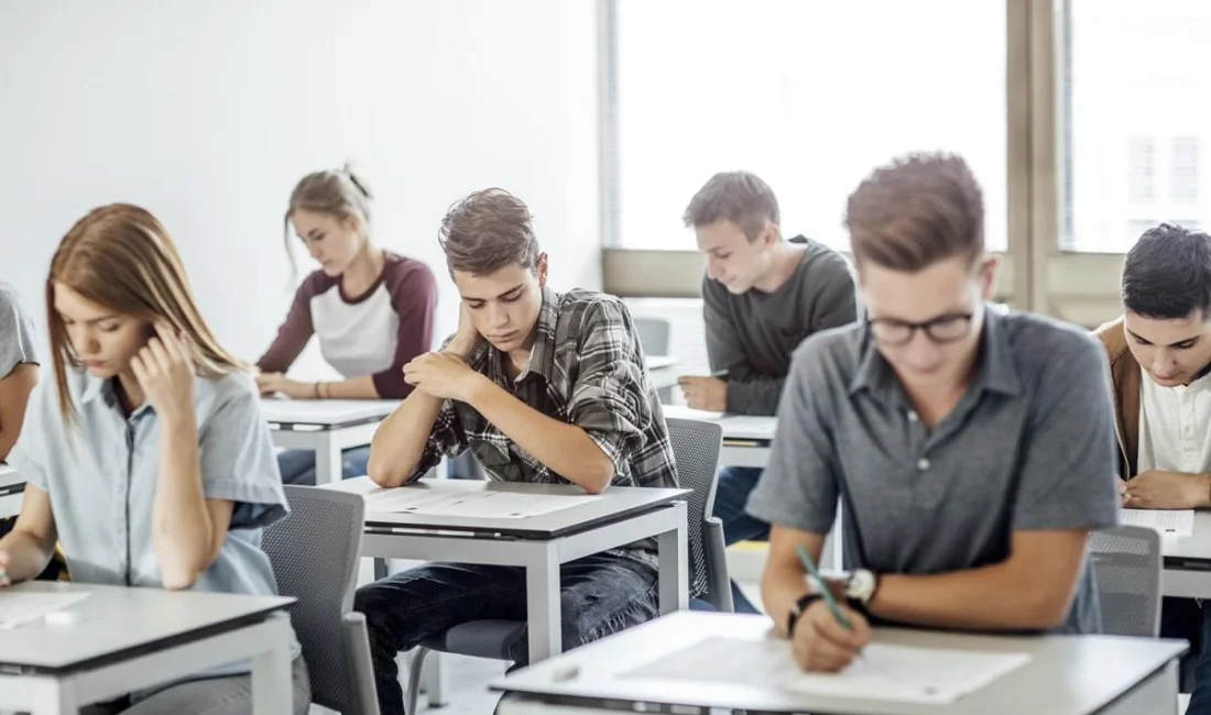 Üniversite hayali kuran milyonlarca aday için 2026 YKS başvuru süreci