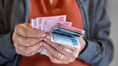 Meclis’e sunulan yeni kanun teklifi, Ramazan Bayramı’nda emeklilere ödenen ikramiyenin