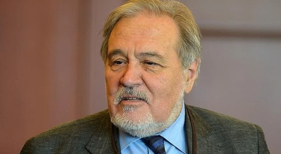 İlber Ortaylı, Bursa’daki TOKİ projelerinin şehrin dokusuna zarar verdiğini savunarak,