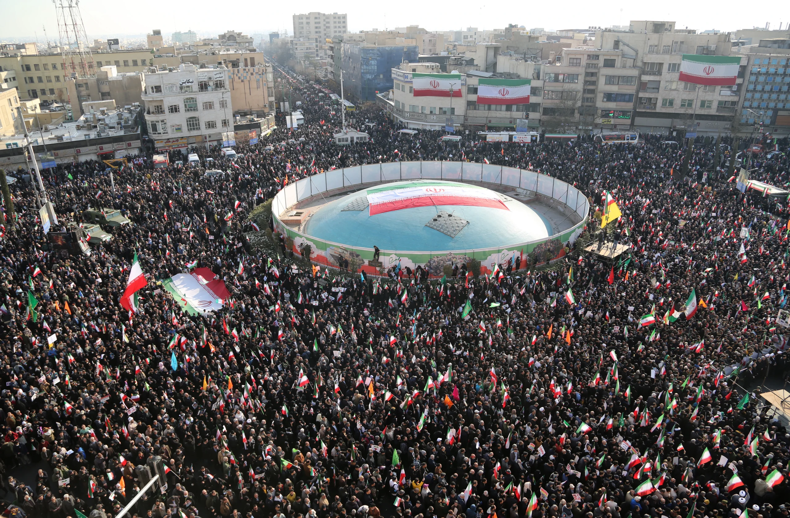 İran ABD görüşmeleri öncesinde diplomatik gerilim artarken, diaspora İranlılar Avrupa