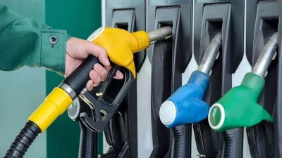 Brent petrol ve kurdaki hareketlilik sonrası motorine 2 lira 40