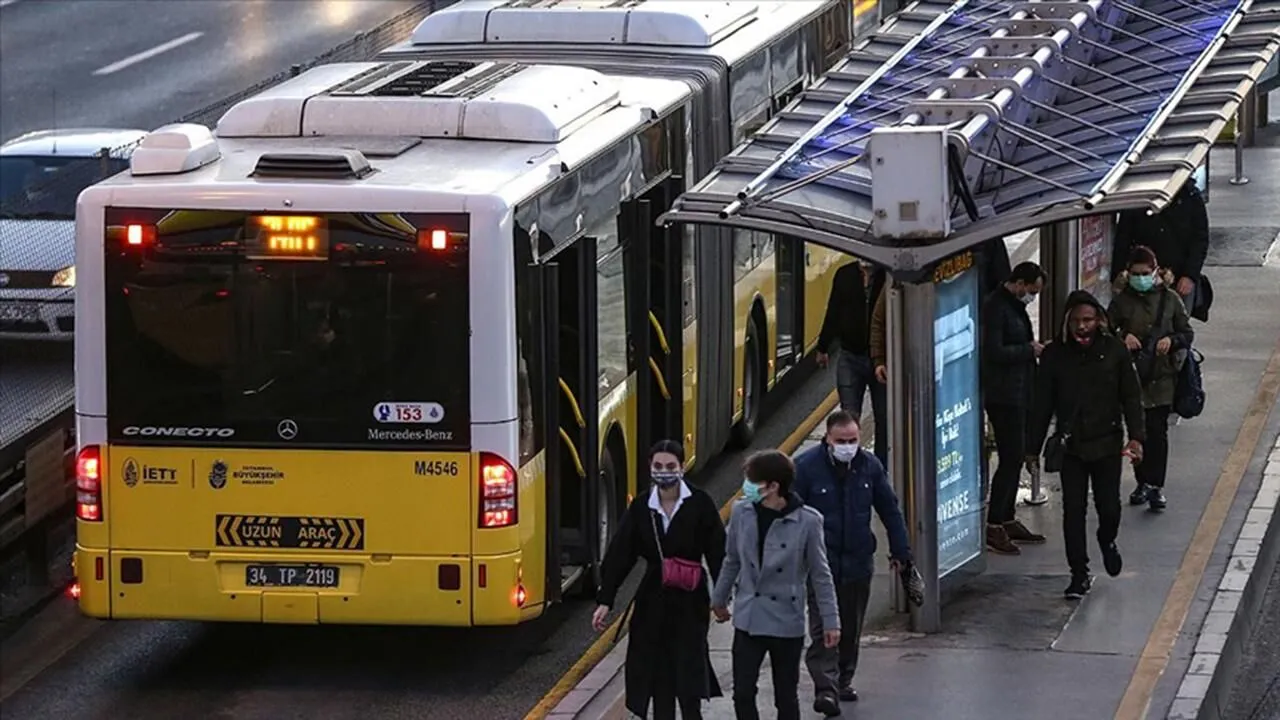 İstanbul’da toplu ulaşım ücretlerine yapılan yüzde 20 zam bugün itibarıyla